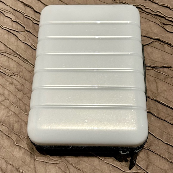 Away White Mini Storage Case - Picture 4 of 8